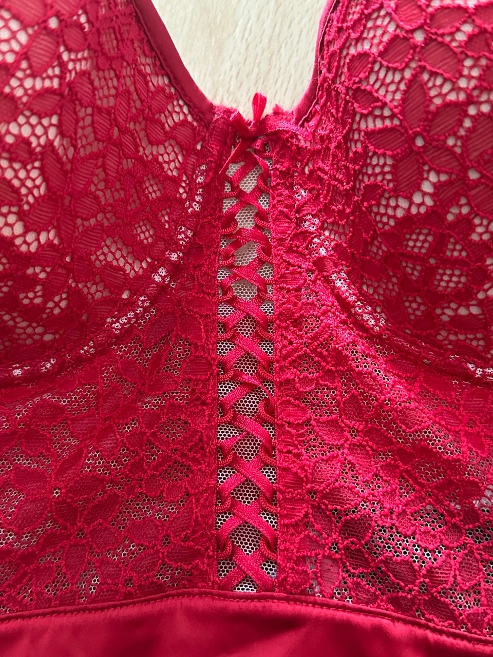 Bustier guêpière Etam vermelho renda 95C com porta-jarretelles – photo 4
